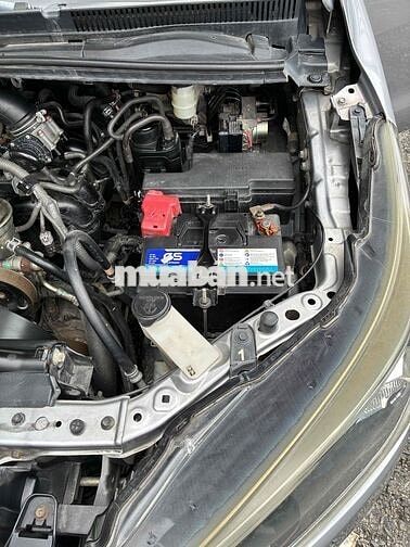 Toyota Innova 2.0E 2018 Bạc 8 chỗ