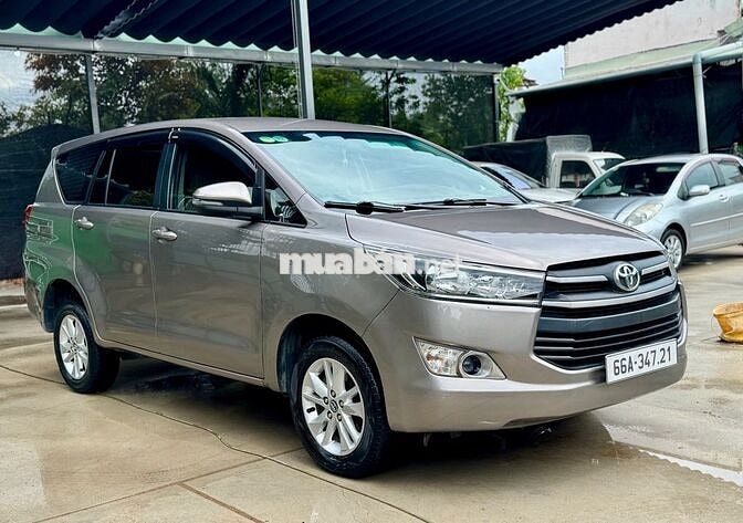 Toyota Innova E 2018 Số sàn 90.000 km còn quá đẹp
