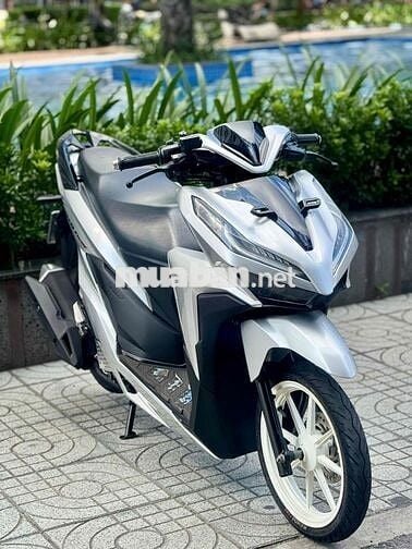 Vario 150 2021 bạc porsche zin (nợ xấu 18đ nhận xe