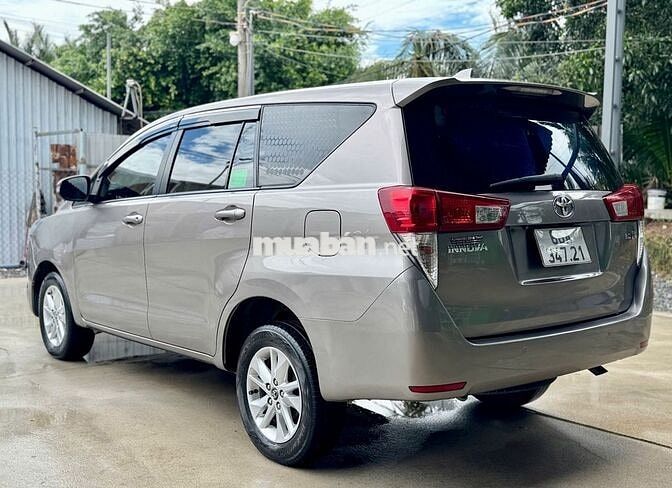 Toyota Innova E 2018 Số sàn 90.000 km còn quá đẹp