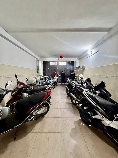CHỈ 16,5 TỶ - HĐT 160TR/THÁNG - 20p CHDV - HẺM 8M - GIÁP QUẠN 1