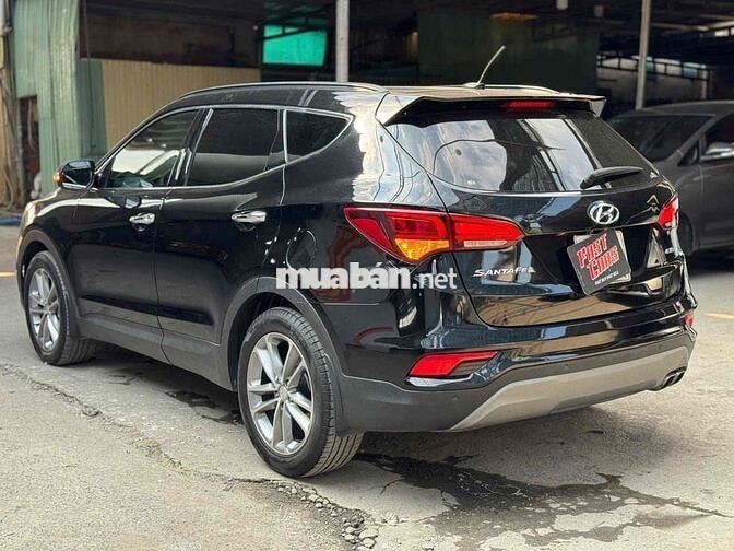 Hyundai Santafe 2018 full xăng 2 cầu Đen