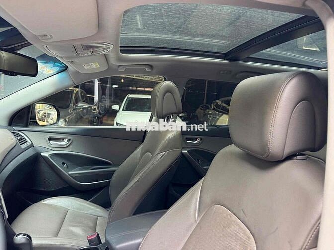 Hyundai Santafe 2018 full xăng 2 cầu Đen