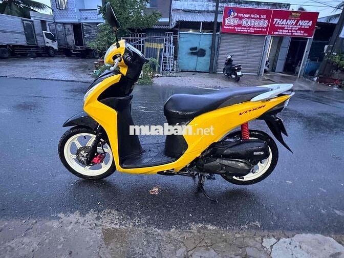 Honda Vision 2020 Vàng
