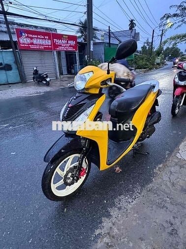 Honda Vision 2020 Vàng