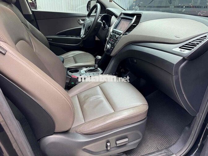 Hyundai Santafe 2018 full xăng 2 cầu Đen