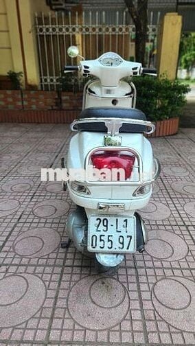 Piaggio Vespa LX 125 ie 2011 Trắng