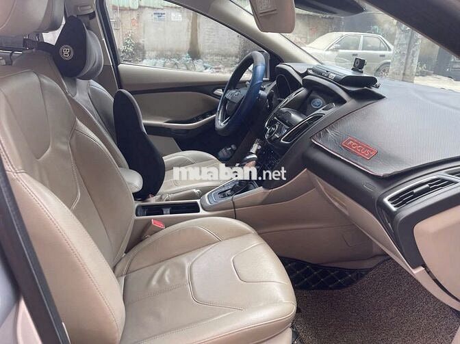 Ford Focus Titanium 2017 Bạc 73.000km
