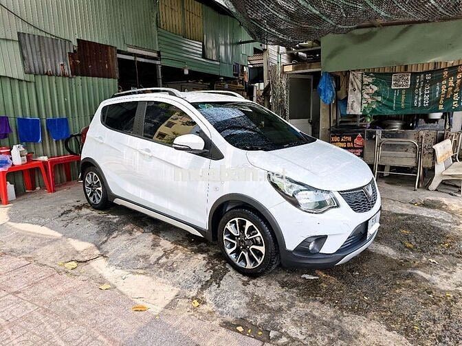 VinFast Fadil Cao Cấp Premium Trắng 17k km