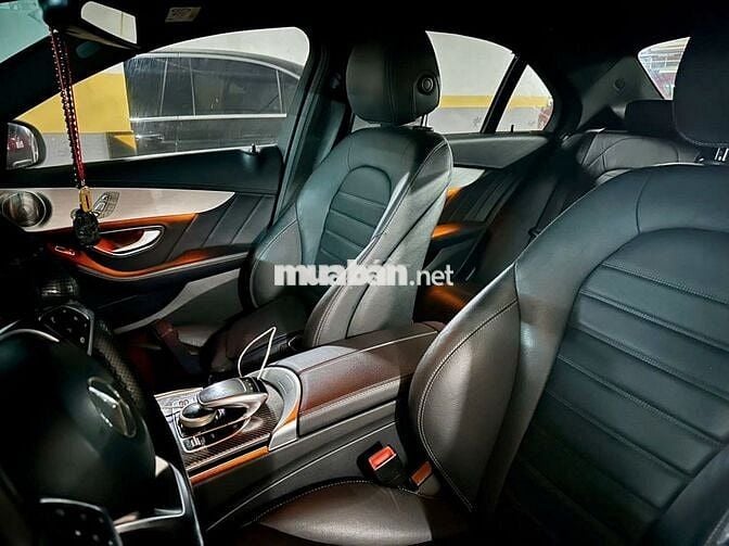Mercedes-Benz C300 2017 Trắng