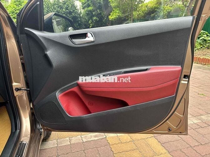 Hyundai i10 2017 số tự động