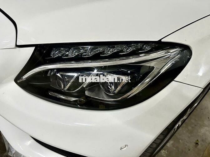 Mercedes-Benz C300 2017 Trắng
