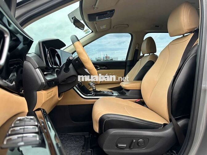 KIA CARNIVAL LUXURY 2.2D 2022 Xám