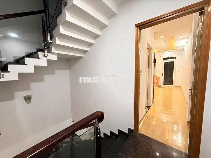 Nhà 1 Trệt 3 Lầu 4PN 4x20m Mặt Tiền Phú Thuận Liền Kề Phú Mỹ Hưng