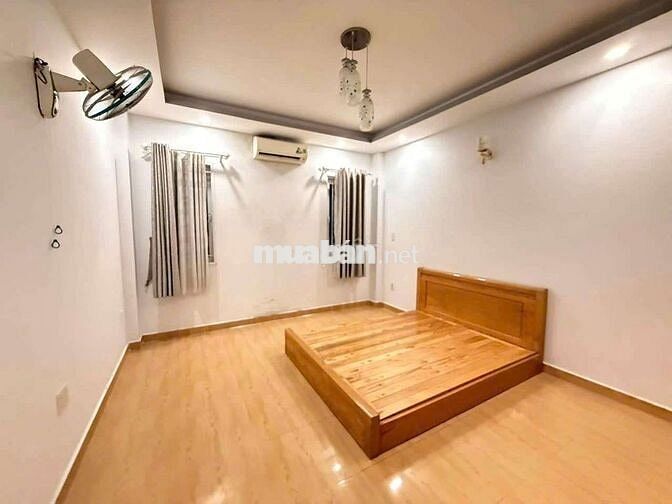 Nhà 1 Trệt 3 Lầu 4PN 4x20m Mặt Tiền Phú Thuận Liền Kề Phú Mỹ Hưng