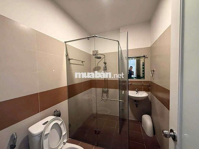 Nhà 1 Trệt 3 Lầu 4PN 4x20m Mặt Tiền Phú Thuận Liền Kề Phú Mỹ Hưng