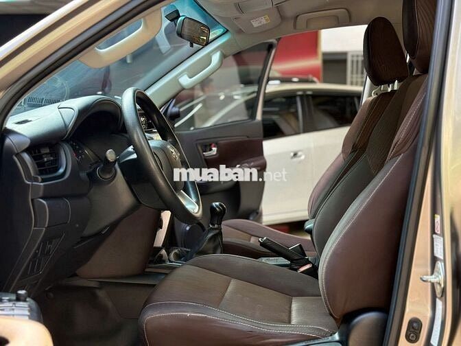 7 Chỗ - Dầu, Sàn - Fortuner 2.4G MT 2020 - có Bank