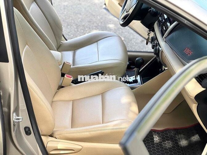 Toyota Vios E 2016 Vàng cát