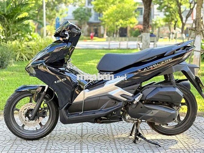 Honda Air Blade 2023 Đen 4 val