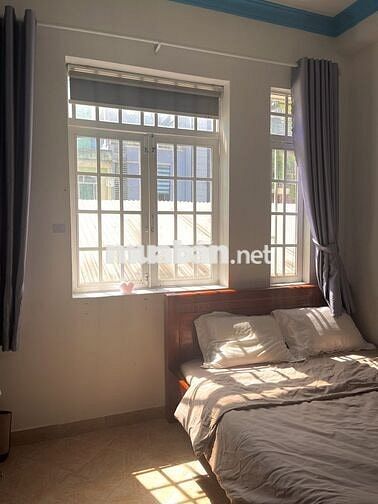 Nhượng phòng Trần Hưng Đạo trung tâm Q1