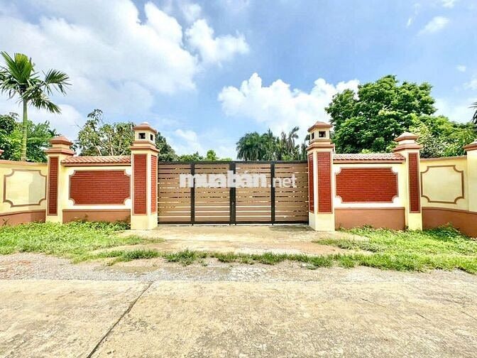 Đất đẹp khuôn viên nhà vườn suối sếu - nhuận trạch - lương sơn
