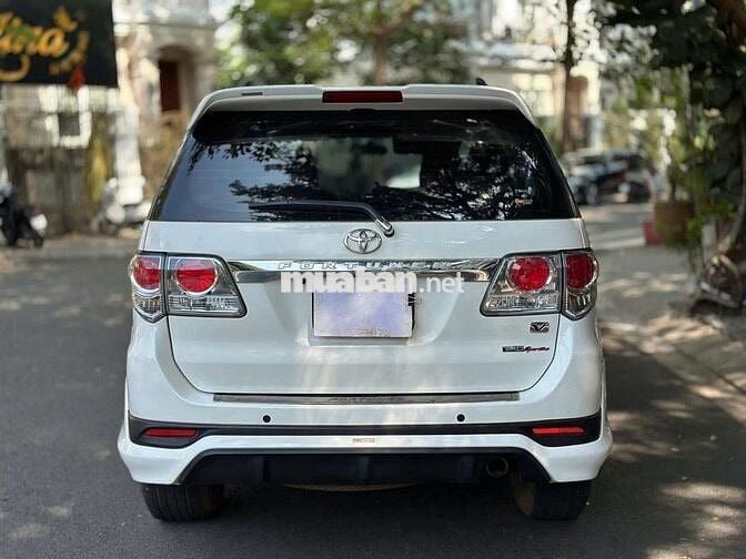 Siêu phẩm Toyota Fortuner 2.7 4x4 TRD 2015