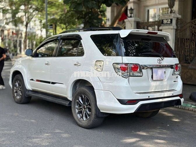 Siêu phẩm Toyota Fortuner 2.7 4x4 TRD 2015