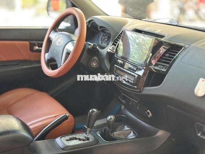 Siêu phẩm Toyota Fortuner 2.7 4x4 TRD 2015