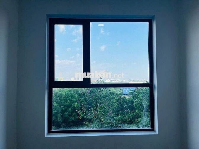 NGỘP! Cần bán 2PN có ban công 61m2 giá 2 tỷ 100 thuế ai nấy chịu