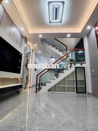 BÁN NHÀ TRUNG TÂM GẦN VÒNG XOAY HIỆP THÀNH 3