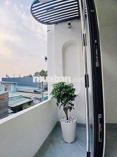 BÁN NHÀ TRUNG TÂM GẦN VÒNG XOAY HIỆP THÀNH 3