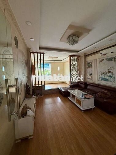 NHÀ CHO THUÊ 1 TRỆT 3 LẦU MT SONG HÀNH, DT 4×20 CÓ 4PN,4WC