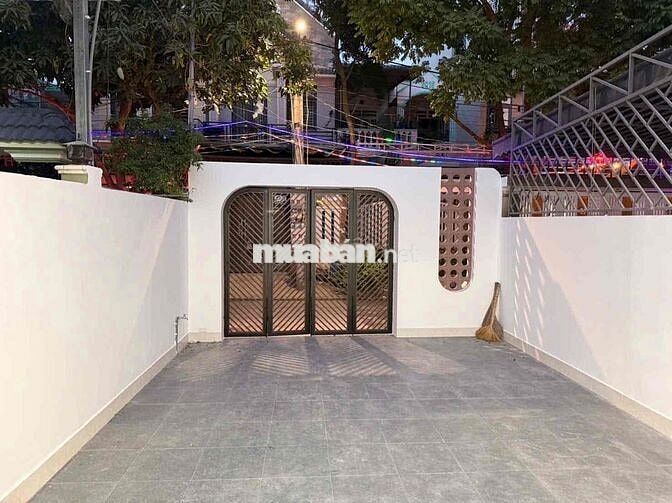 CHỦ HẠ GIÁ CẦN BÁN NHÀ PHÚ HÒA 100M2 GIÁ TỐT