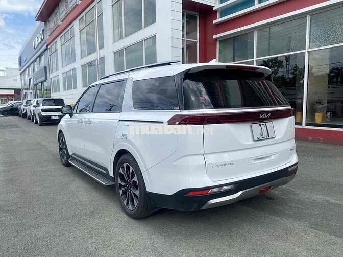 KIA Carnival Pre 2023 Trắng Xe Gia Đình
