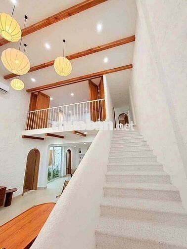 🏡🏡CHO THUÊ NHÀ 4 PHÒNG NGỦ SÂN VƯỜN FULL NỘI THẤT GẦN VƯƠNG THỪA VŨ