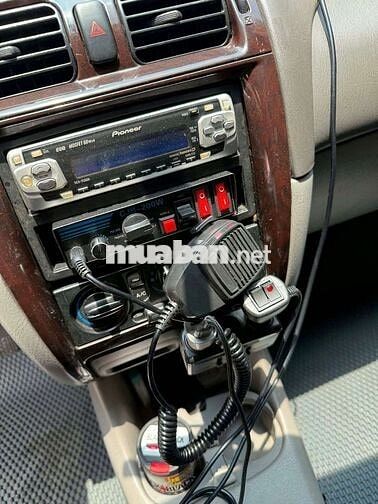 Mazda 626 Số sàn màu Đen