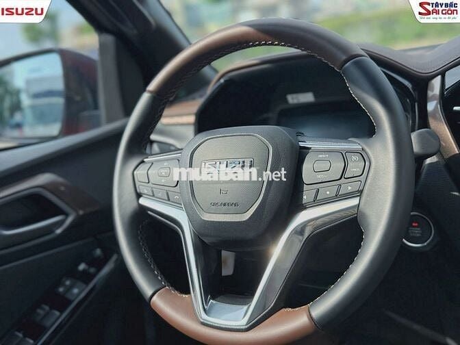 D-Max Type Z 4x4 AT 2025: Ưu Đãi 50 Triệu