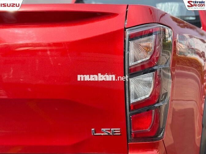 D-Max Type Z 4x4 AT 2025: Ưu Đãi 50 Triệu