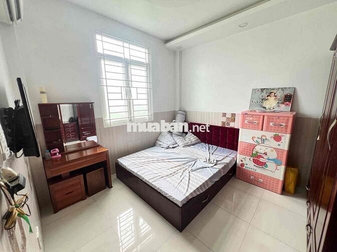 NHÀ 3 TẦNG 90M(5x18) MẶT TIỀN ĐƯỜNG, KINH DOANH ĐƯỢC