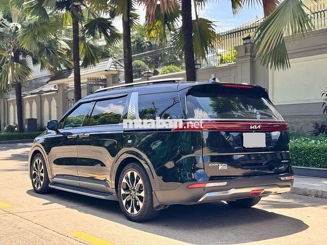 Kia Carnival Signature 2023 Dầu 55.000 km Đen