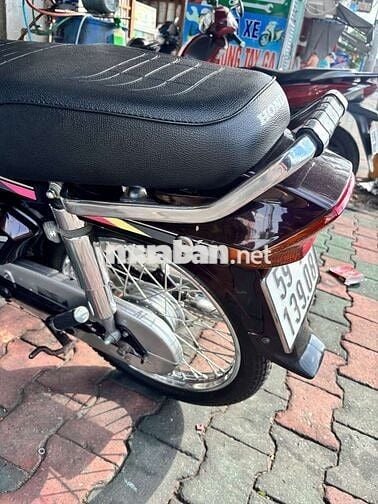 Honda Dream Thái Nâu Thái Lan