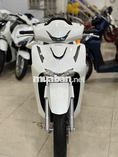 Honda SH 125 2026 Mẫu Mới.odd 400 km như Head