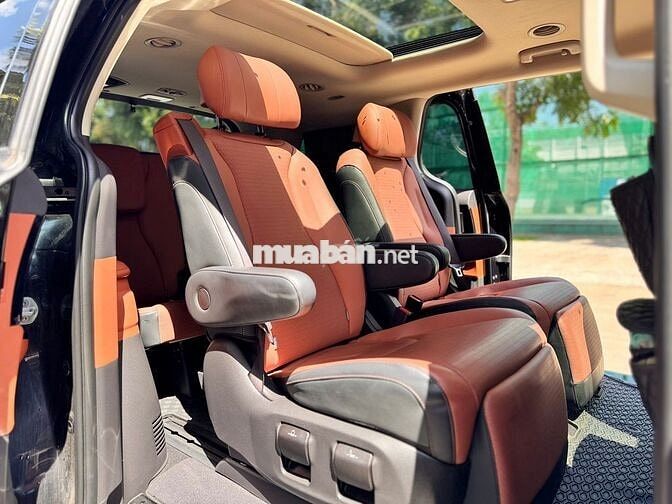 Kia Carnival Signature 2023 Dầu 55.000 km Đen