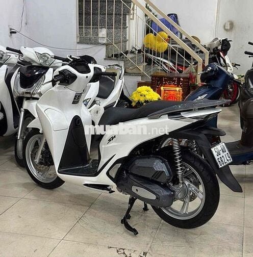 Honda SH 125 2026 Mẫu Mới.odd 400 km như Head