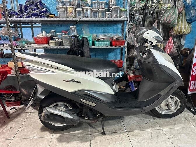 SYM Attila Trắng Tự động
