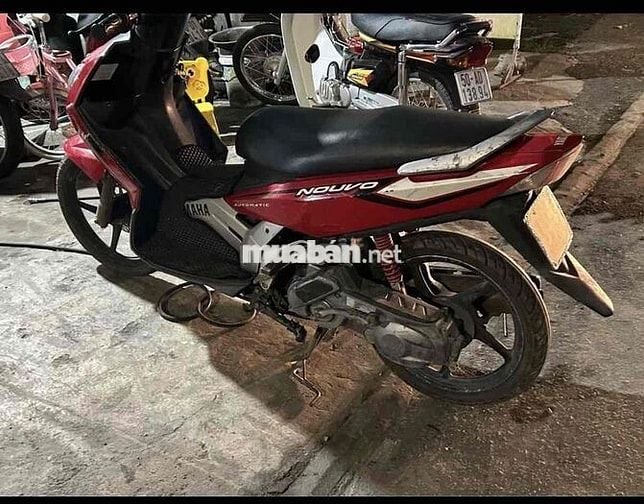 Yamaha Nouvo RC 135 Tự động Đỏ đen