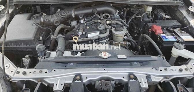 Toyota Innova 2.0E 2019 Bạc Số sàn 116.200 km