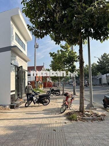 Cho thuê nhà và đất mặt tiền (nhà 60m2 đất còn lại 160m2)