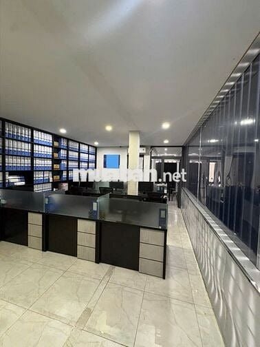 BUILDING góc 3 mặt tiền quận 1