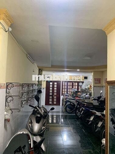 bán nhà mặt tiền Trường Sa Phú Nhuận giáp ranh Quận 3 Tân Bình